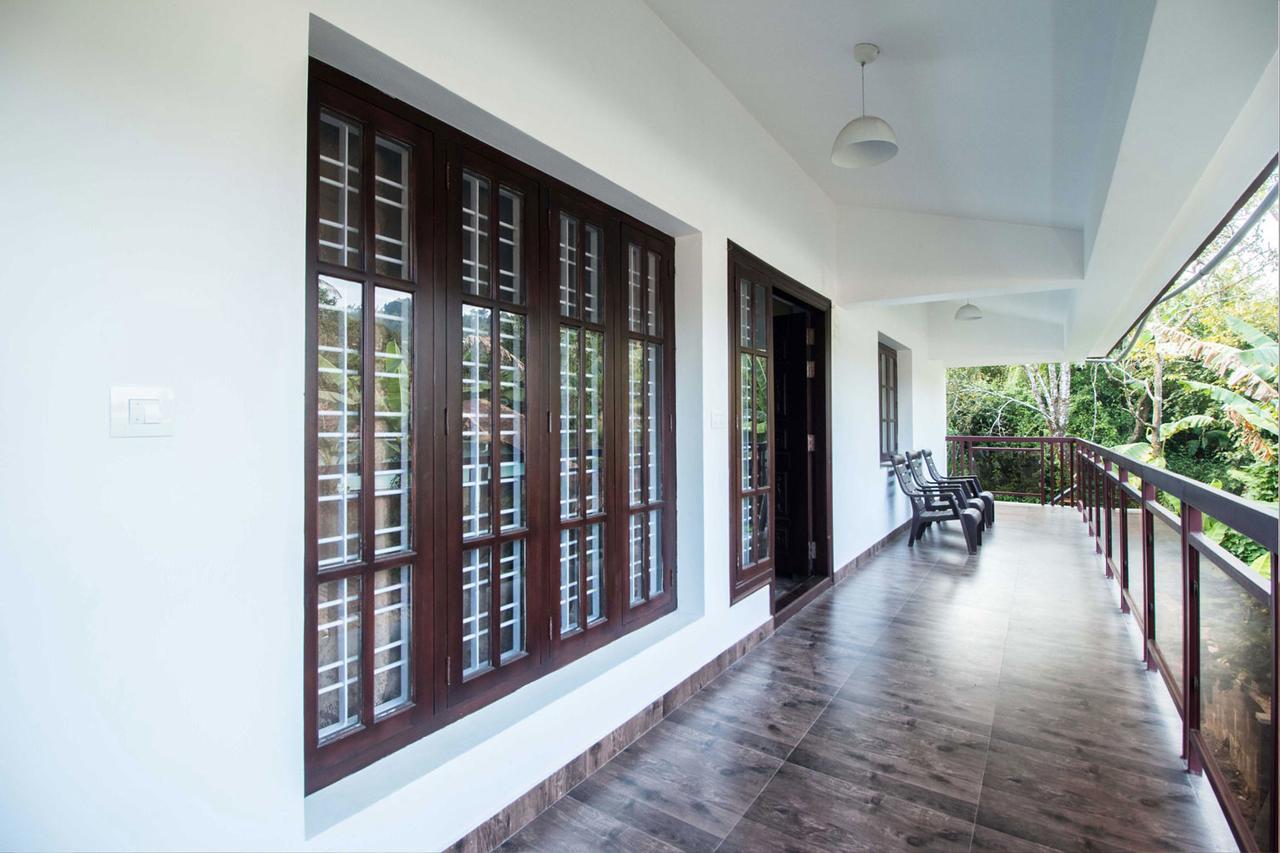 Karkera Comforts Hotel Madikeri Kültér fotó