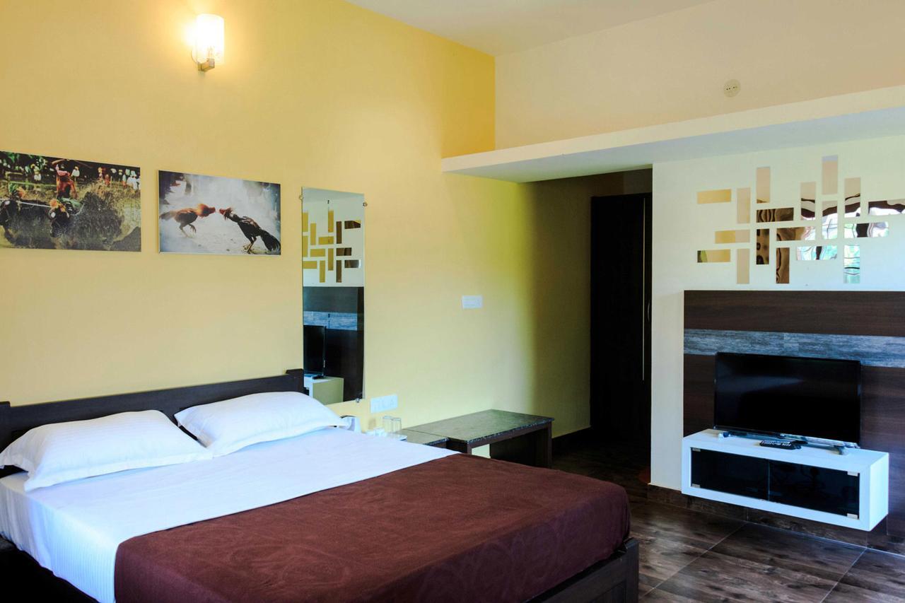 Karkera Comforts Hotel Madikeri Kültér fotó