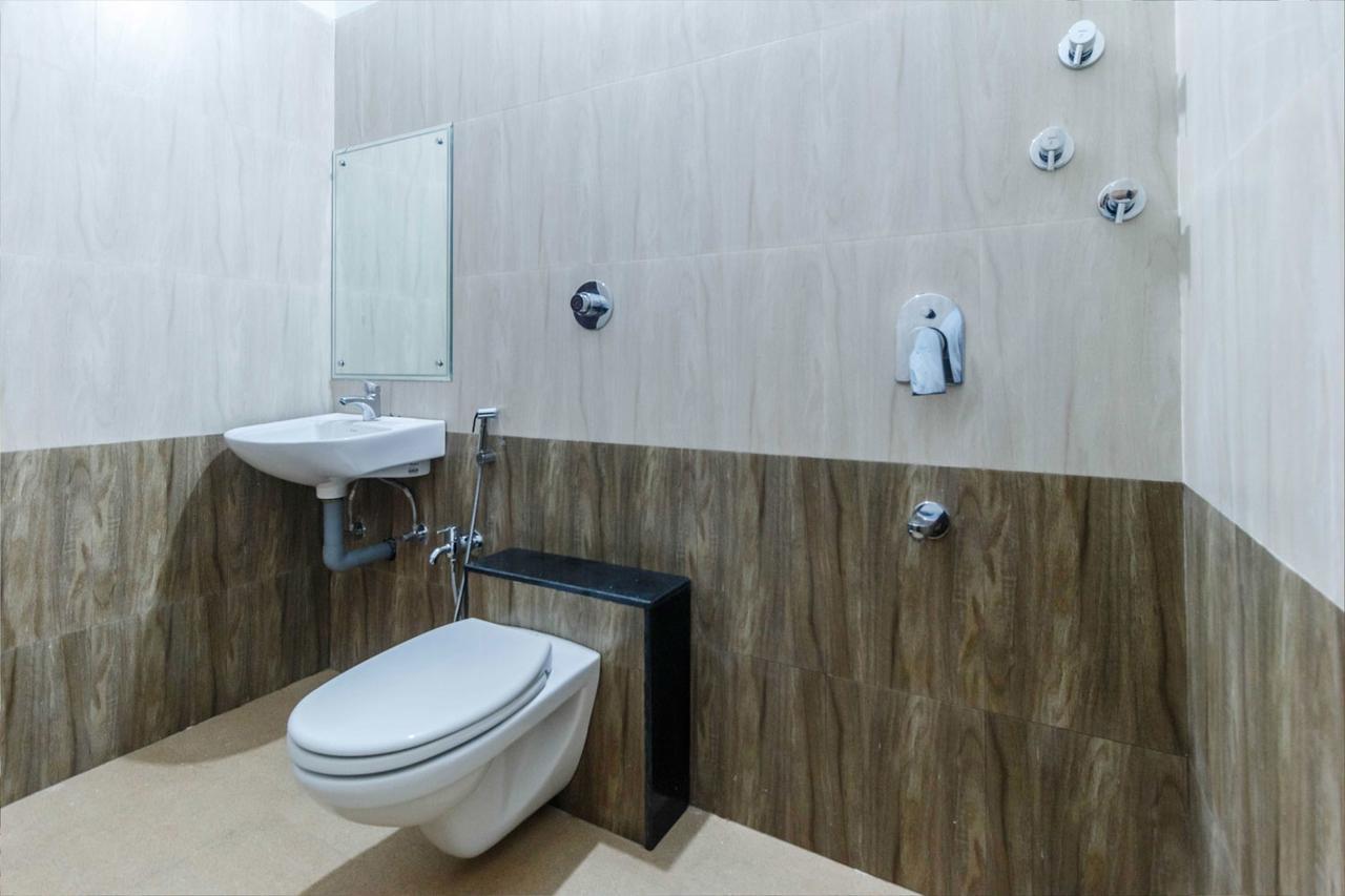 Karkera Comforts Hotel Madikeri Kültér fotó