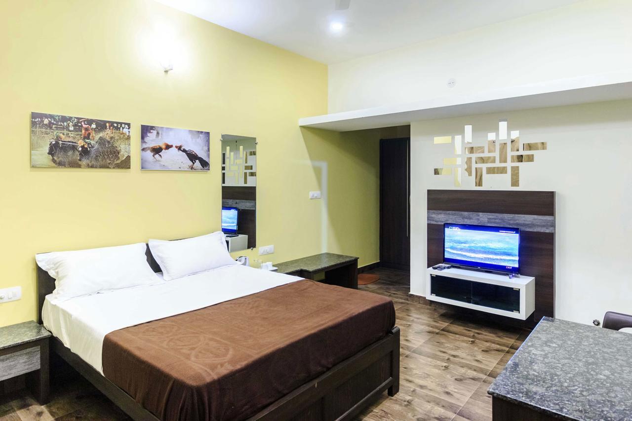 Karkera Comforts Hotel Madikeri Kültér fotó